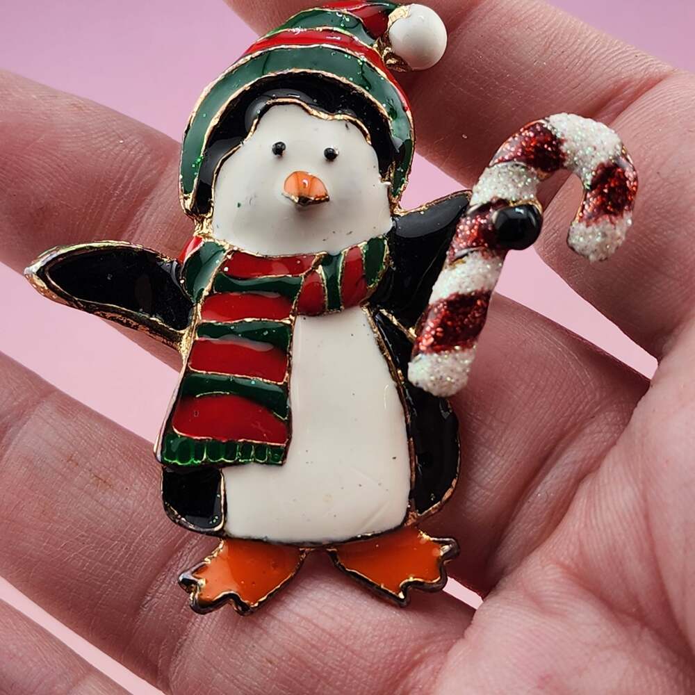 Penguin Christmas Brooch Red Green Scarf Candy Cane Enamel Gold Tone Pin